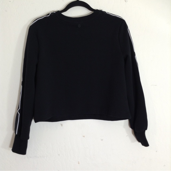 Hunter for Target black embossed sweater pattern line sleeves womens medium - Picture 2 of 12